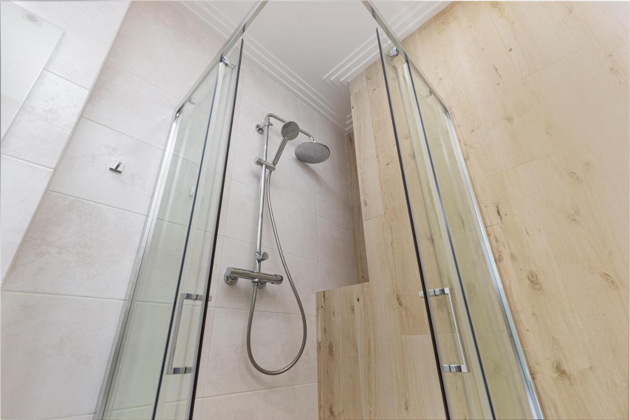 Sea Symphony 3-Bedrooms Apartment Одесса Экстерьер фото