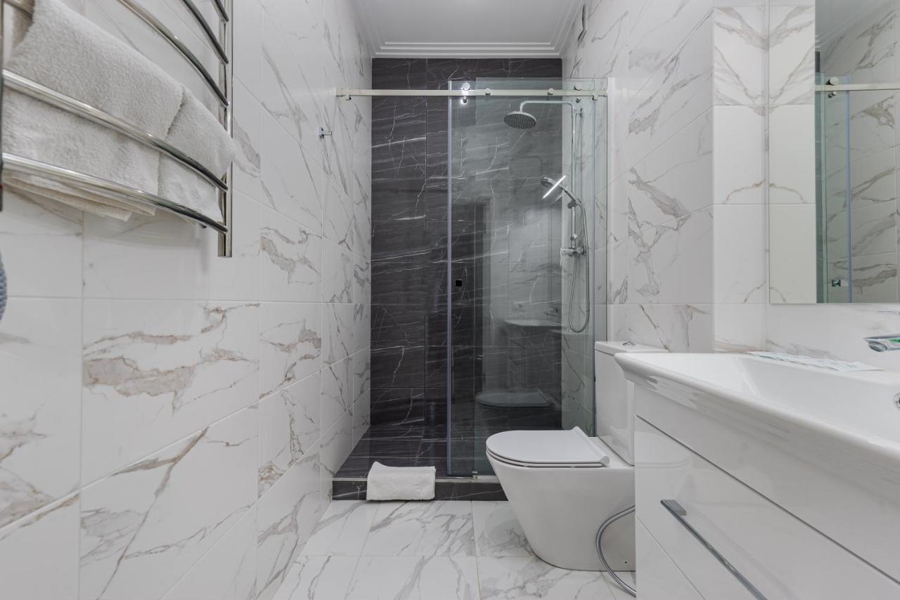 Sea Symphony 3-Bedrooms Apartment Одесса Экстерьер фото